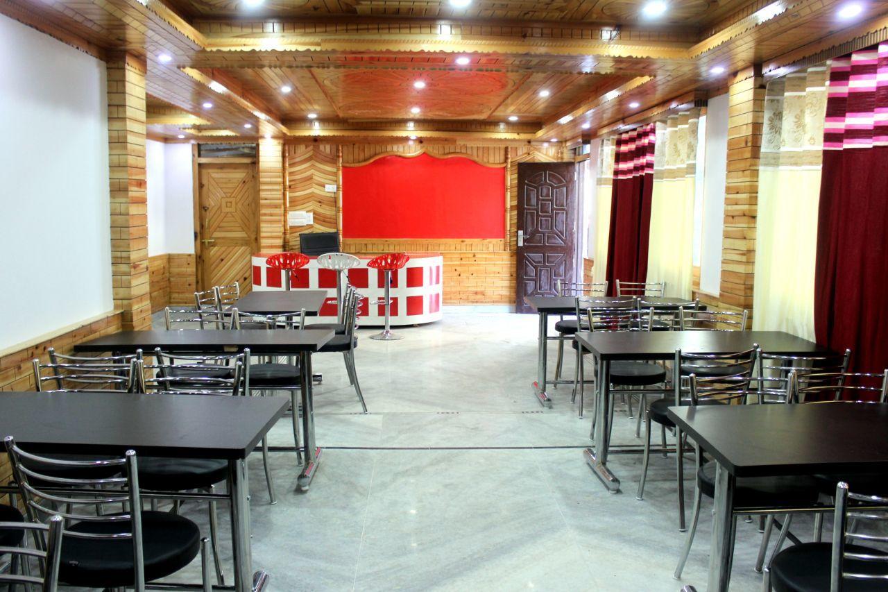 Hotel Uttarayan Sāngla Buitenkant foto